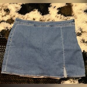 American Eagle Outfitters Light Blue Denim Skort